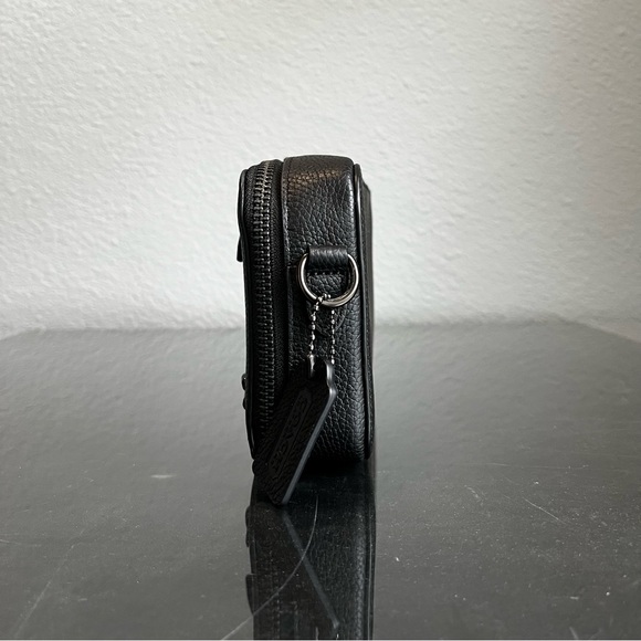 Coach Charter Slim Crossbody in Black Pebbled Leather - Picture 4 of 13